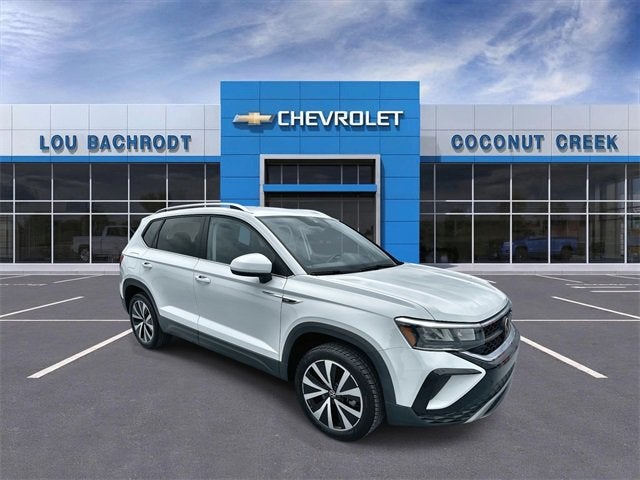 2024 Volkswagen Taos SE