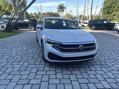 2024 Volkswagen Jetta SE