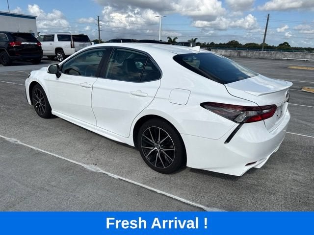 2022 Toyota Camry SE
