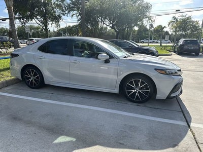 2024 Toyota Camry SE