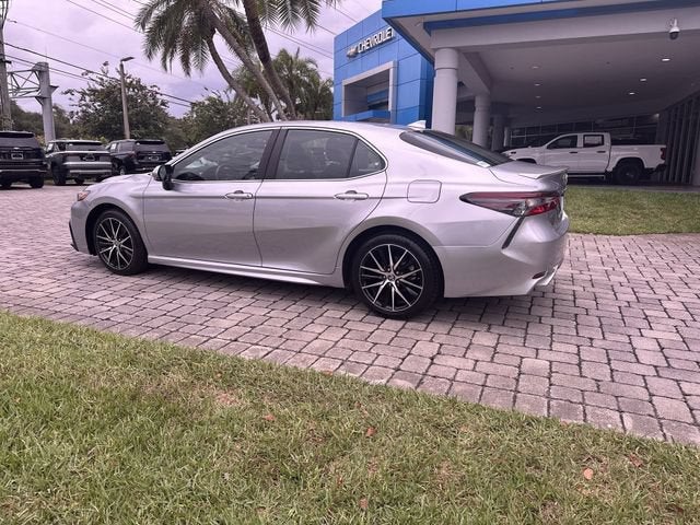 2024 Toyota Camry SE