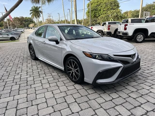 2024 Toyota Camry SE