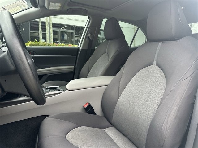 2021 Toyota Camry Hybrid LE