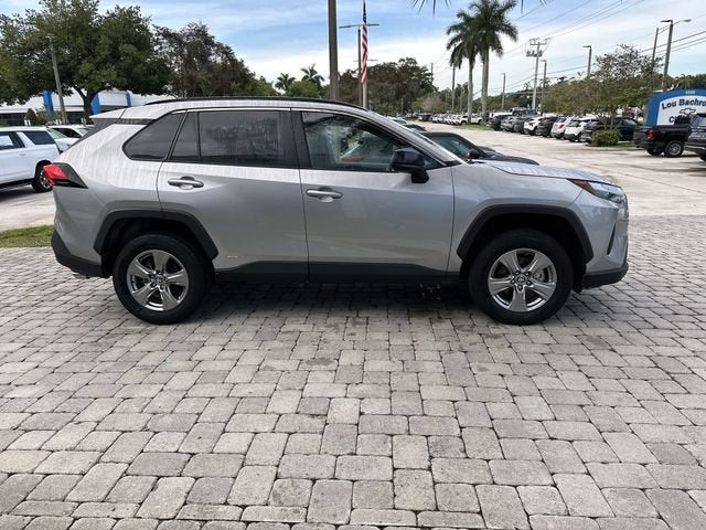 2025 Toyota RAV4 Hybrid LE