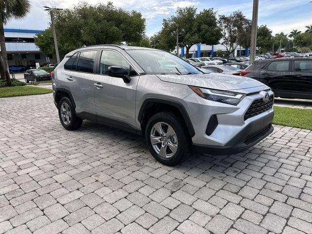 2025 Toyota RAV4 Hybrid LE