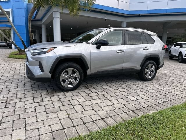 2025 Toyota RAV4 Hybrid LE