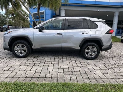 2025 Toyota RAV4 Hybrid LE
