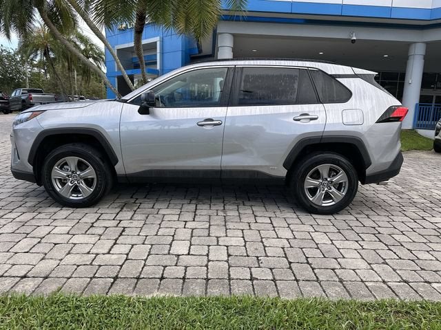 2025 Toyota RAV4 Hybrid LE