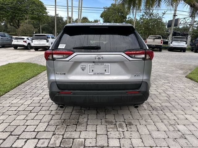 2025 Toyota RAV4 Hybrid LE