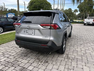 2025 Toyota RAV4 Hybrid LE