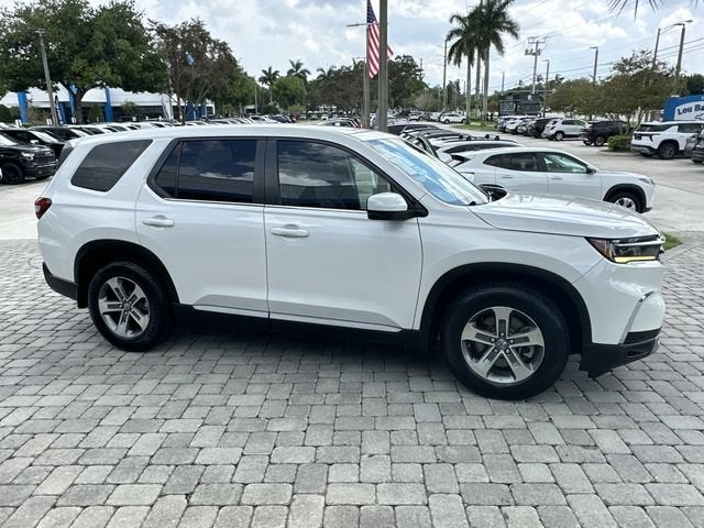 2023 Honda Pilot EX-L 8 Passenger