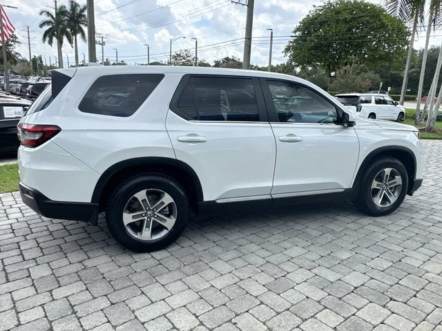 2023 Honda Pilot EX-L 8 Passenger