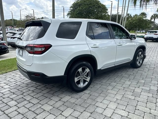 2023 Honda Pilot EX-L 8 Passenger