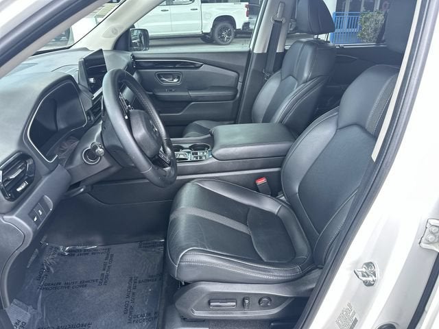 2023 Honda Pilot EX-L 8 Passenger
