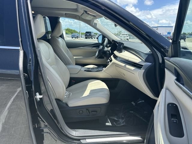 2024 INFINITI QX60 LUXE