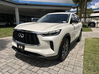 2023 INFINITI QX60 LUXE