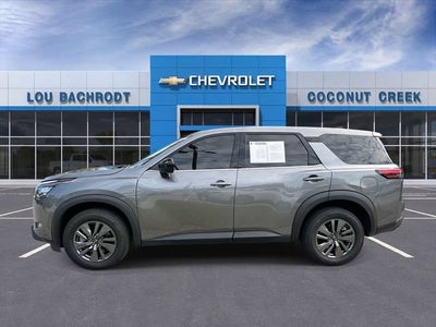 2024 Nissan Pathfinder S