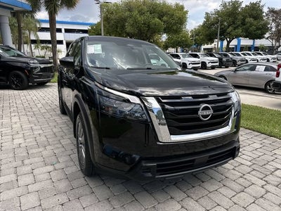 2025 Nissan Pathfinder S