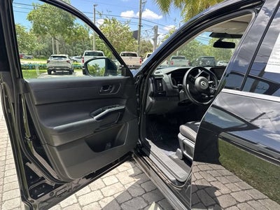 2025 Nissan Pathfinder S