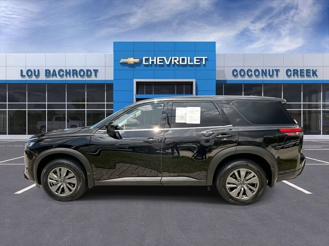 2025 Nissan Pathfinder S