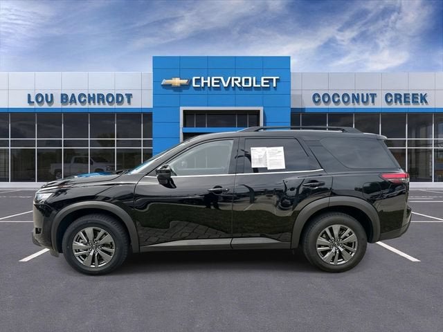 2025 Nissan Pathfinder SV