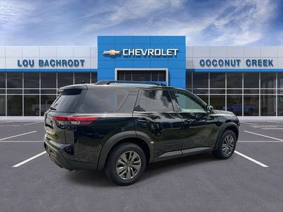 2025 Nissan Pathfinder SV