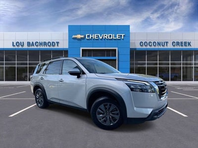 2025 Nissan Pathfinder SV