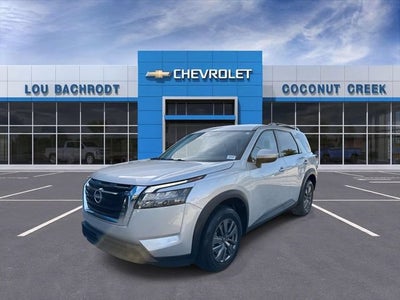 2025 Nissan Pathfinder SV