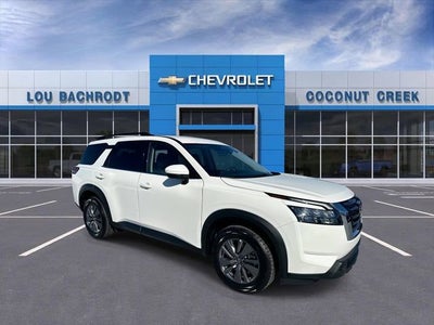 2025 Nissan Pathfinder SV