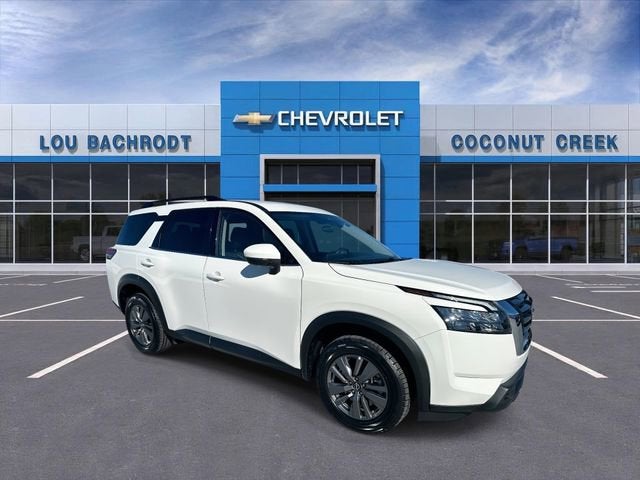 2025 Nissan Pathfinder SV