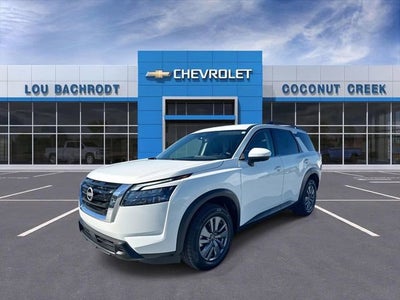 2025 Nissan Pathfinder SV