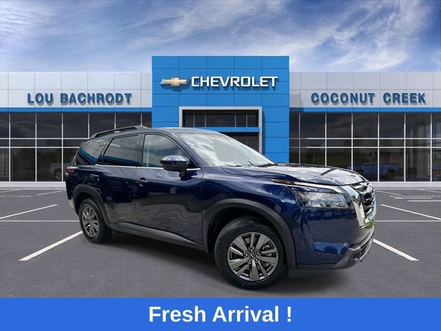 2025 Nissan Pathfinder SV