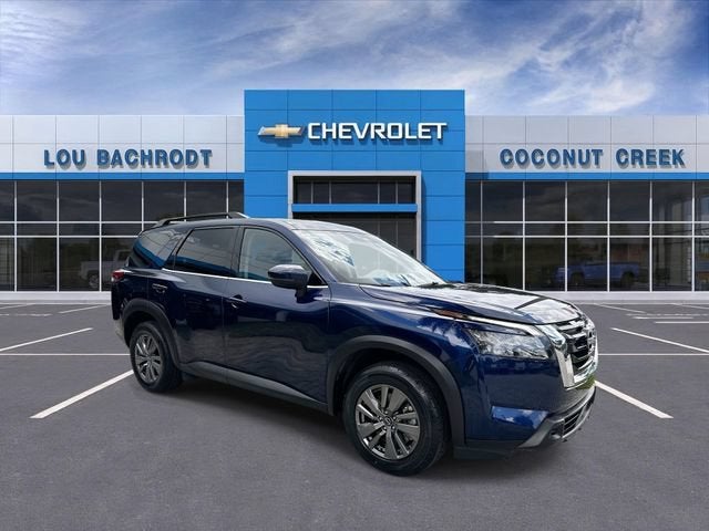 2025 Nissan Pathfinder SV
