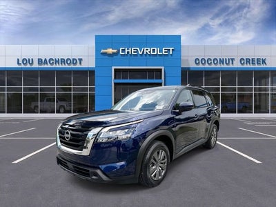 2025 Nissan Pathfinder SV