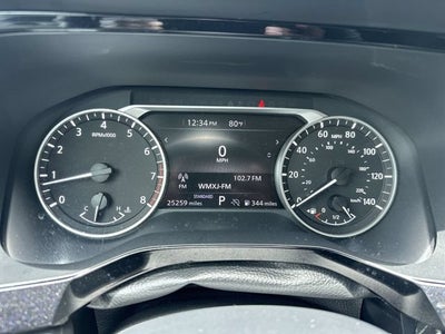 2025 Nissan Pathfinder SV