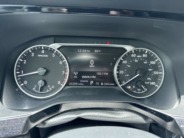 2025 Nissan Pathfinder SV