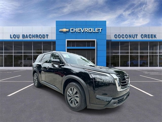 2025 Nissan Pathfinder SV