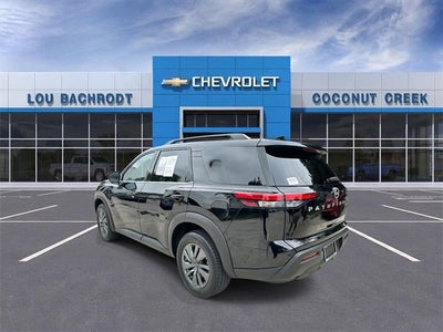 2025 Nissan Pathfinder SV