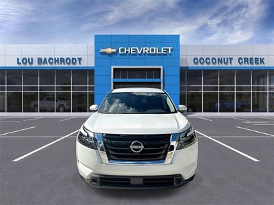 2025 Nissan Pathfinder SV