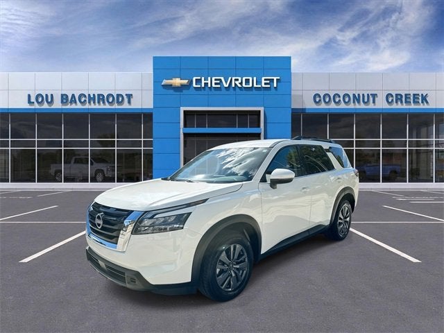 2025 Nissan Pathfinder SV