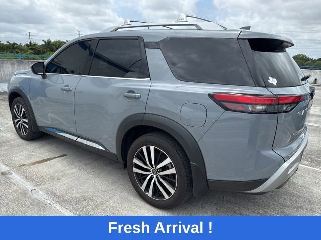 2024 Nissan Pathfinder Platinum