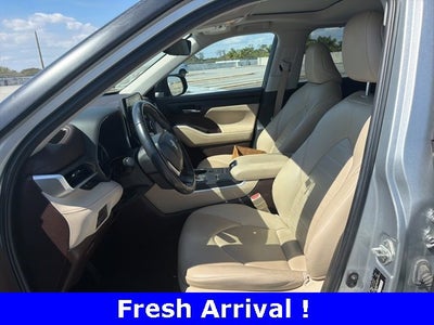 2022 Toyota Highlander XLE