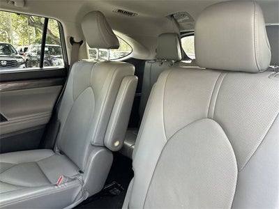 2023 Toyota Highlander L