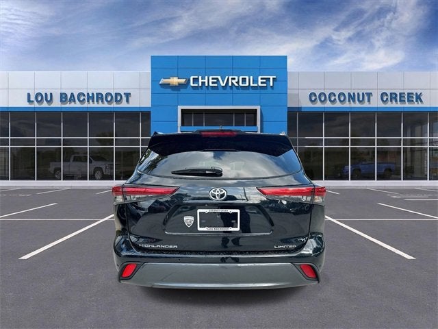 2023 Toyota Highlander L