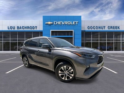 2024 Toyota Highlander LE