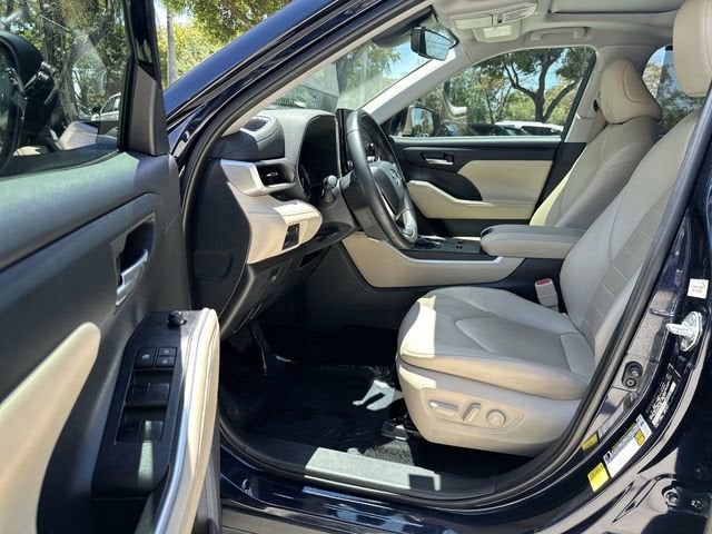 2024 Toyota Highlander LE
