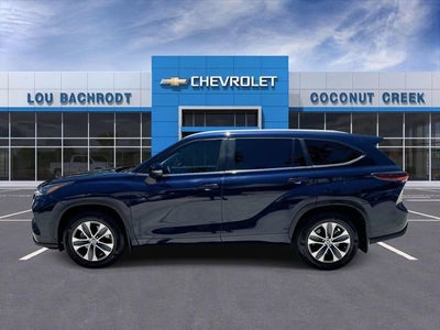 2024 Toyota Highlander LE