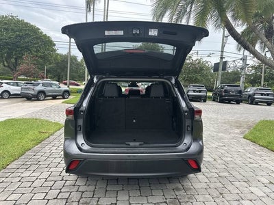 2024 Toyota Highlander LE