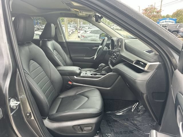 2024 Toyota Highlander LE