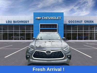 2024 Toyota Highlander LE